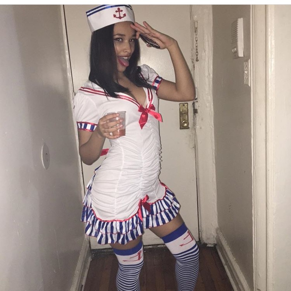 Sailor pin up costume